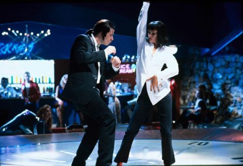 "مشهد الرقص الشهير". فنسنت فيغا (جون ترافولتا) وميا والاس (أوما ثورمان) في مطعم جاك رابت سلمز.